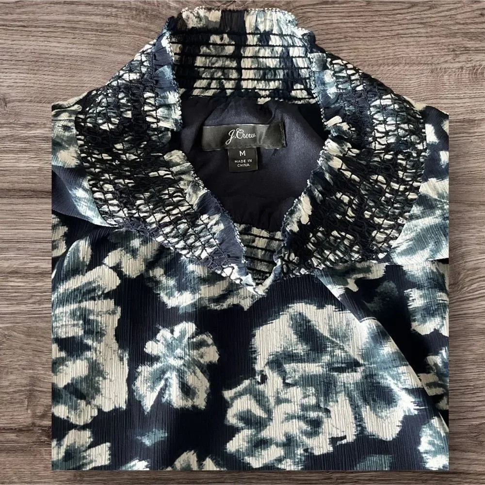 WOMENS J. CREW NAVY SHADED FLORAL CRINKLE CHIFFON SMOCKED BLOUSE SZ MED